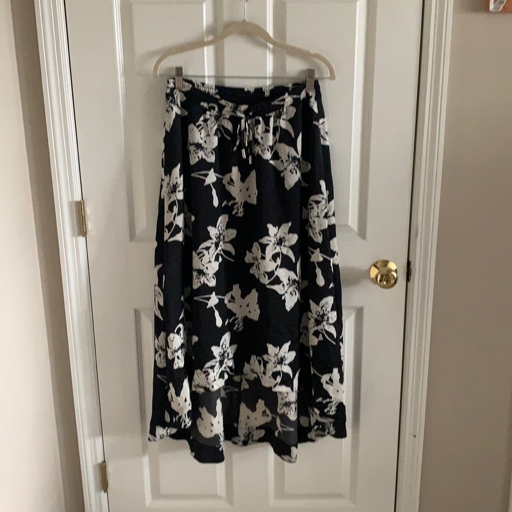 Gap Black & White High Low Elastic Waistband Skirt